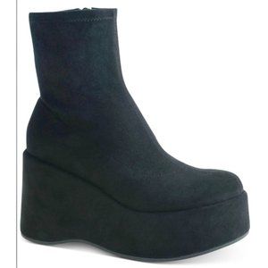 Wild Pair Women's Earlee Platform Wedge Zip-up Heeled Boots Black NWB